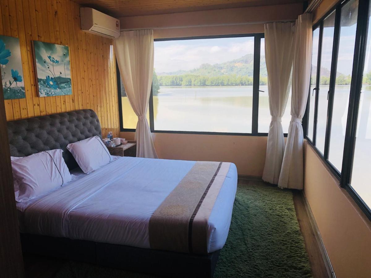 Gayang Friendly Water House Homestay Кота-Кинабалу Экстерьер фото