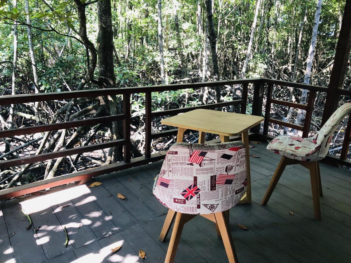 Gayang Friendly Water House Homestay Кота-Кинабалу Экстерьер фото